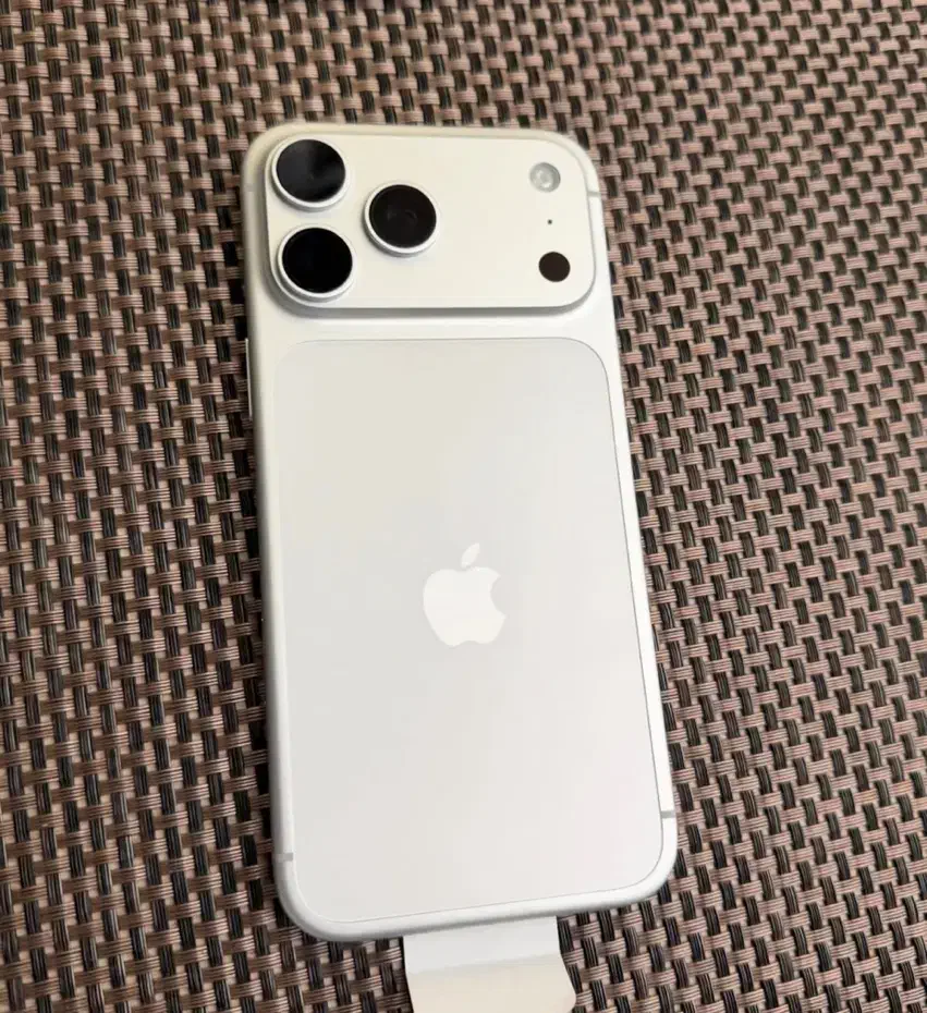 ۱۷ پرومکس درحد|موبایل|مشهد, شریف|دیوار