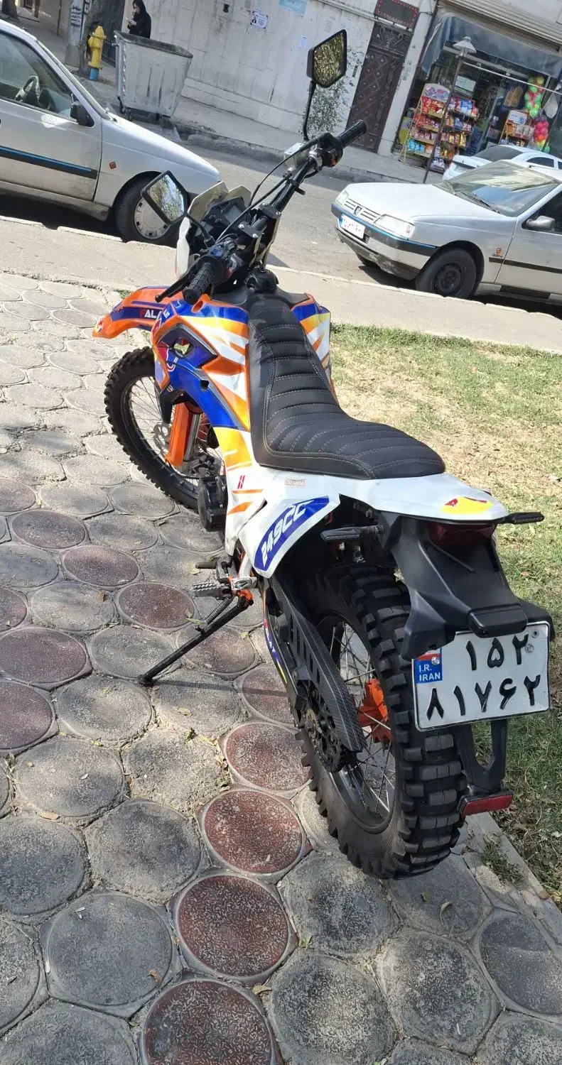 موتورسیکلت فلات ۲۵۰ سی سی(طرح کی تی ام)|موتورسیکلت|ری, فیروزآبادی|دیوار