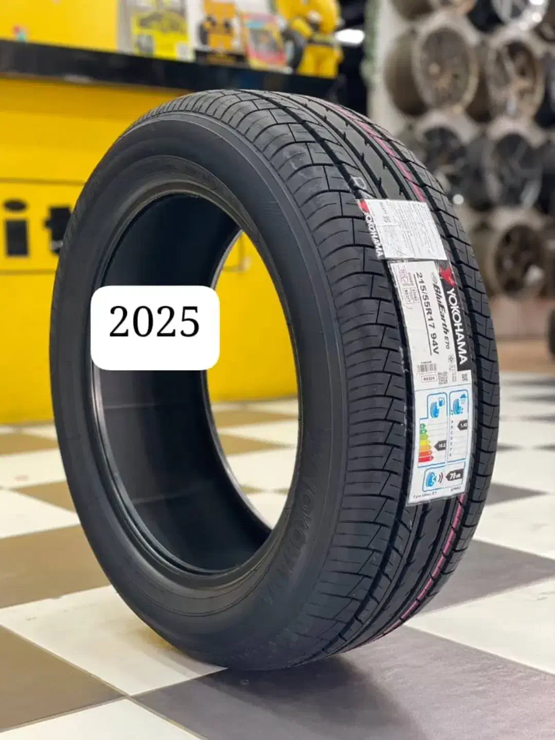 لاستیک تویوتا کمری برند یوکوهاما سایز 215/55R17|قطعات یدکی و لوازم جانبی|تهران, شهرک علم و فناوری|دیوار