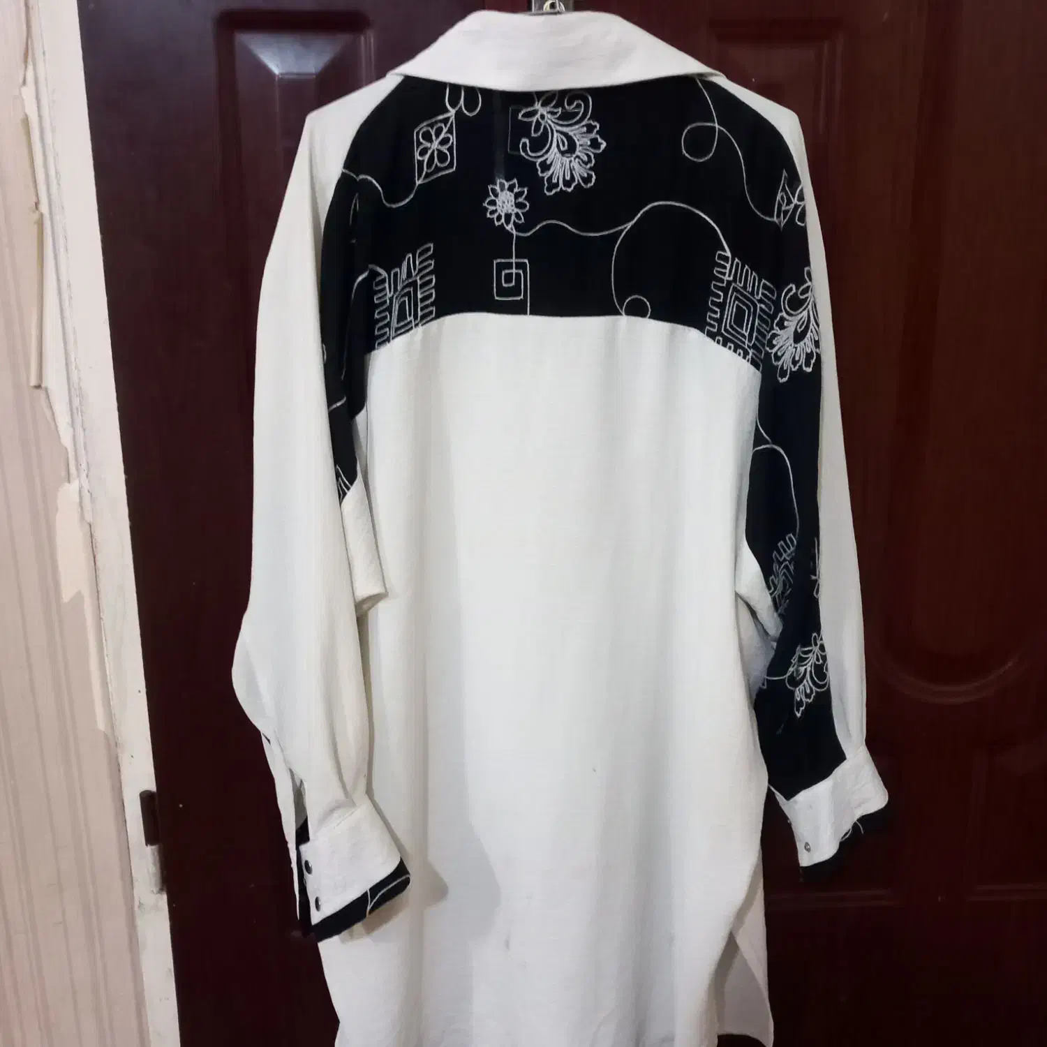 مانتو|لباس|مشهد, طبرسی شمالی|دیوار