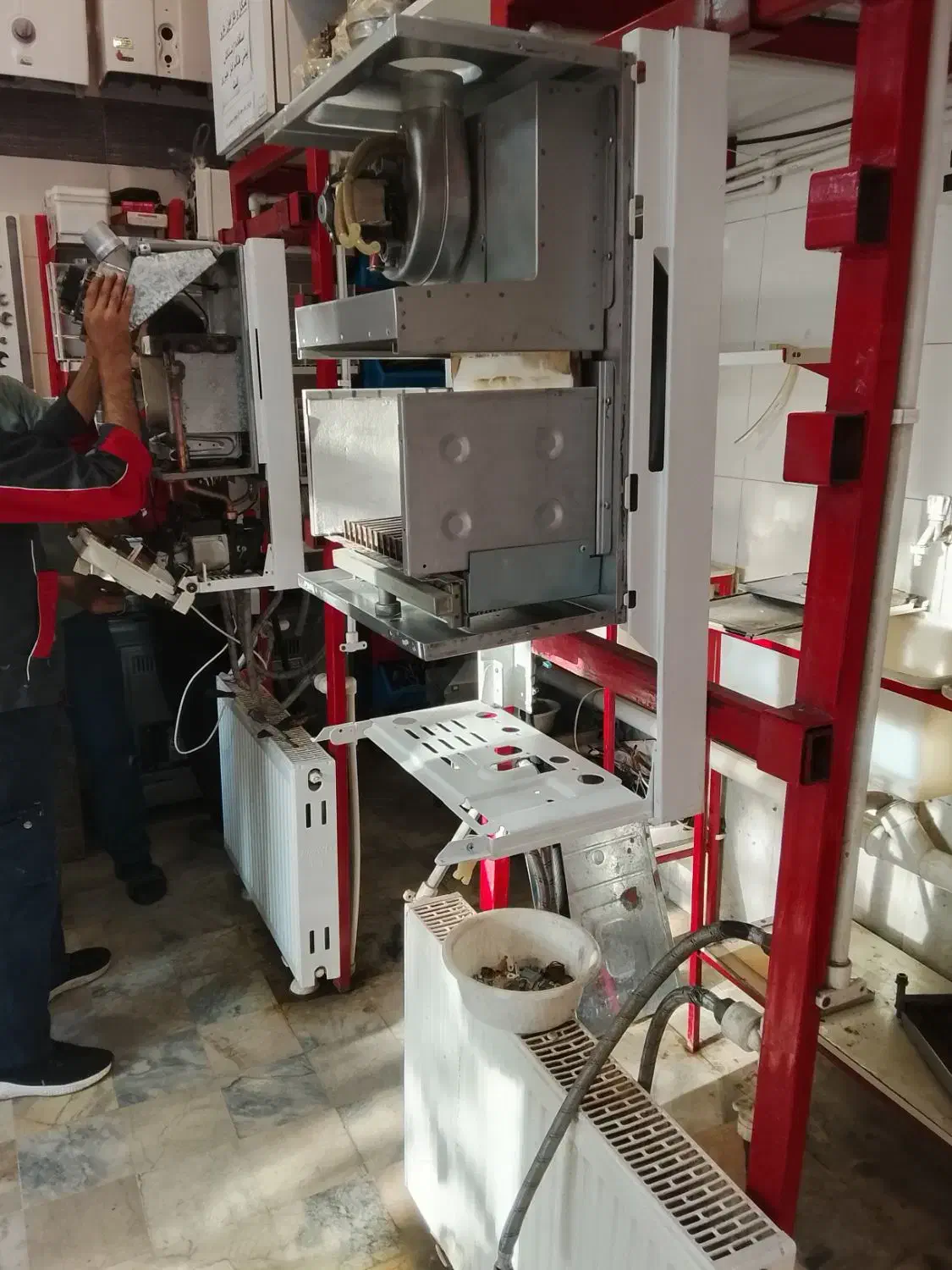 تعمیرات انواع پکیج و آبگرمکن شوفاژ رادیاتوردیواری|خدمات پیشه و مهارت|مشهد, دانشجو|دیوار