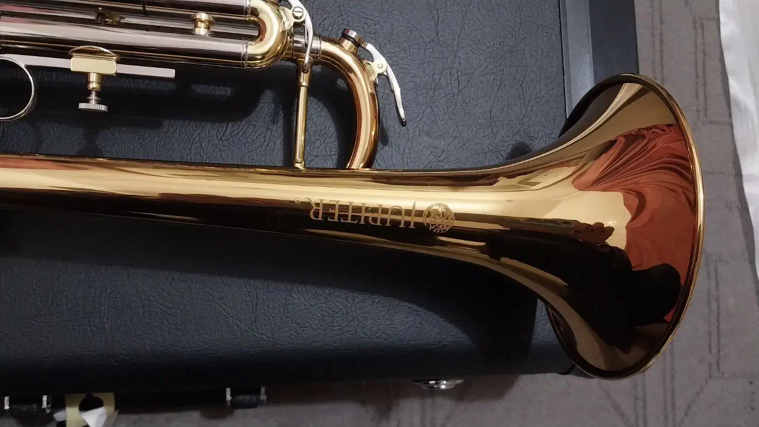 ترومپت ژوپیتر ۶۰۶|سازهای بادی|اصفهان, بهارستان|دیوار