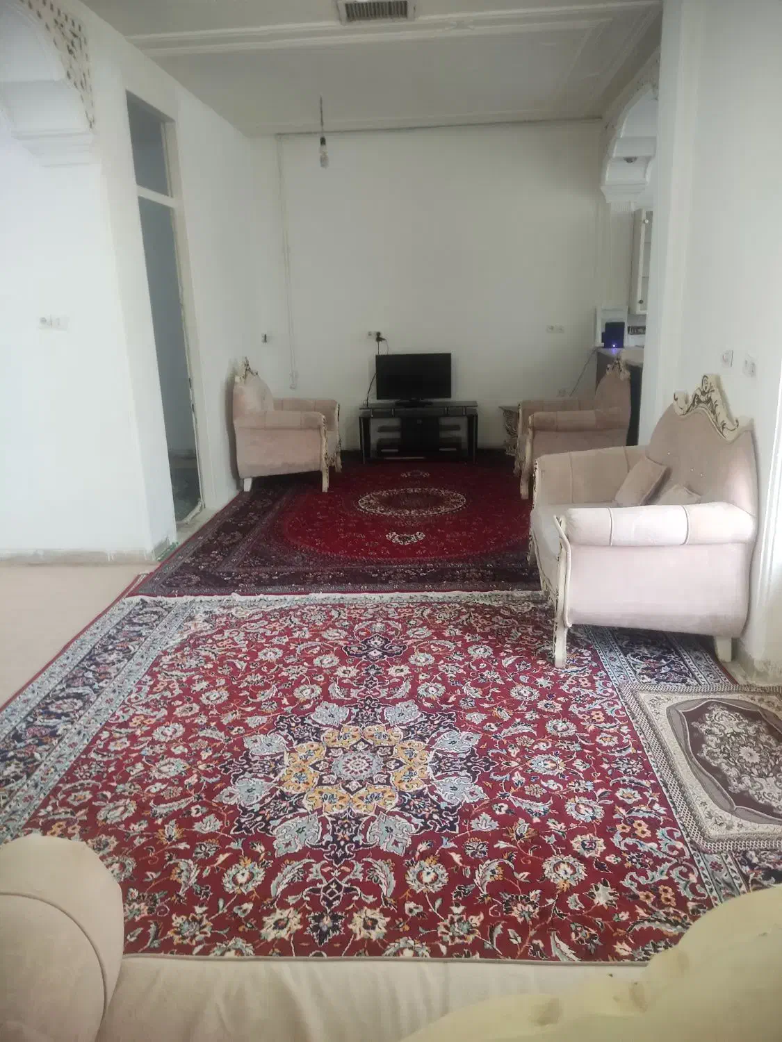 منزل مبله بصورت ساعتی روزانه و هفتگی|اجارهٔ کوتاه‌مدت آپارتمان و سوئیت|شیراز, ریاستی|دیوار