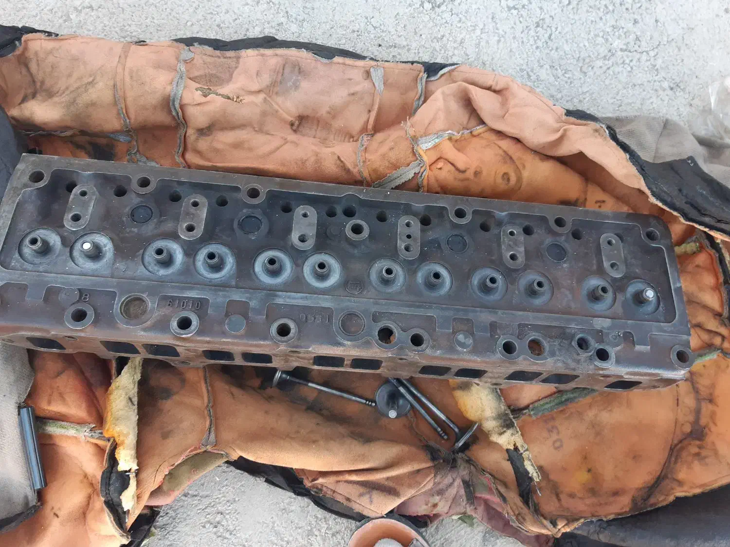 سرسیلندر تویوتا ۲ اف پاترول افرود کلاسیک|قطعات یدکی و لوازم جانبی|شهرکرد, |دیوار