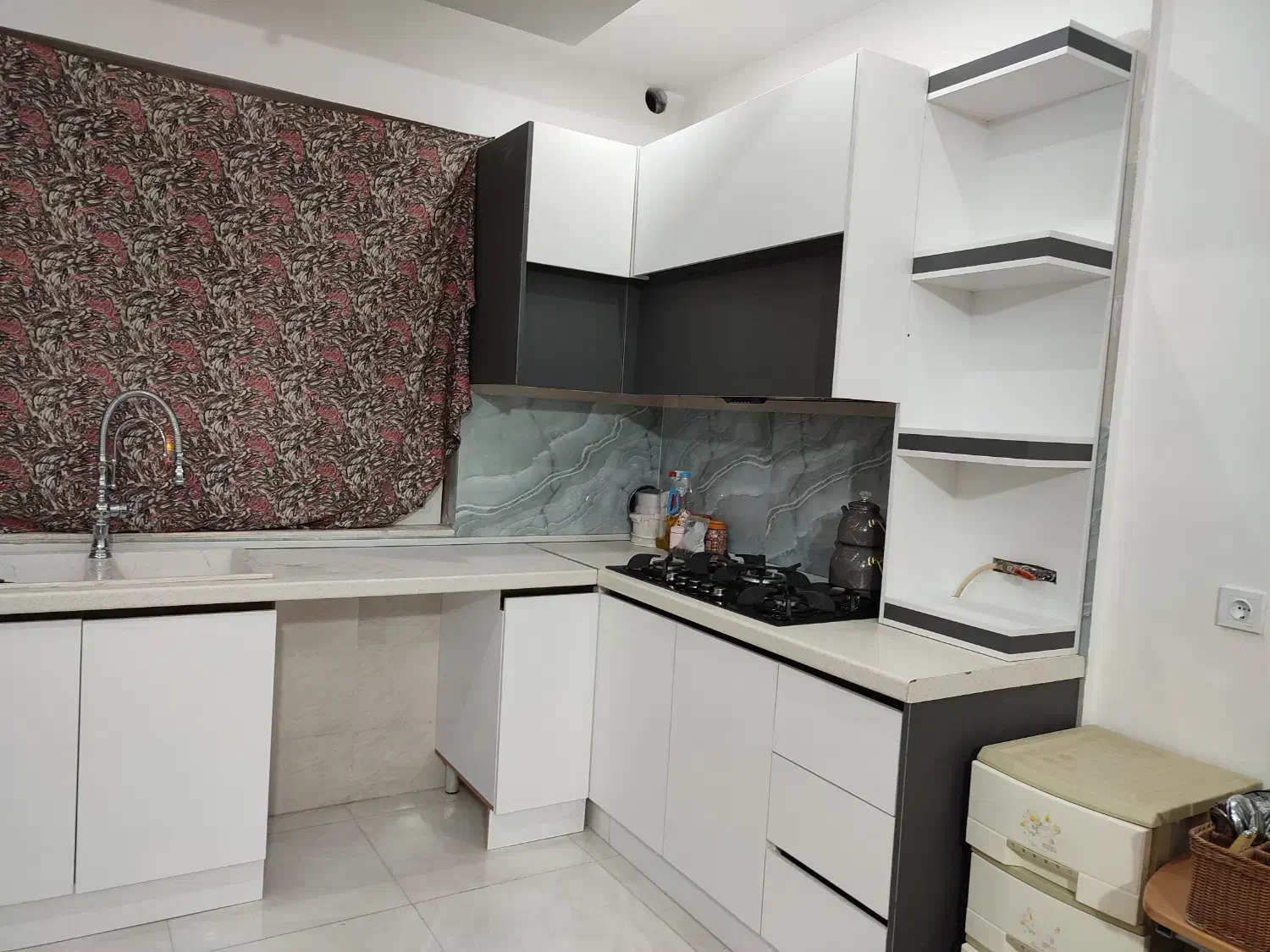 فروش کابینت در حد نو (اشتهارد)|مصالح و تجهیزات ساختمان|اشتهارد, |دیوار