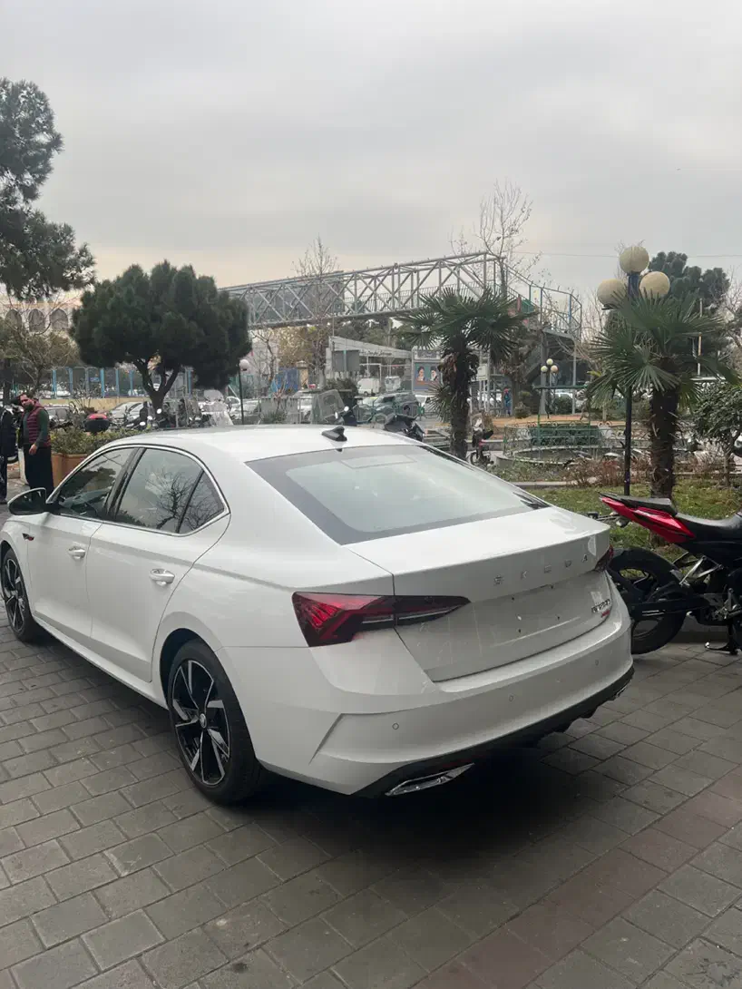 اشکودا اکتاویا فول کامل|خودرو سواری و وانت|تهران, عباس‌آباد|دیوار