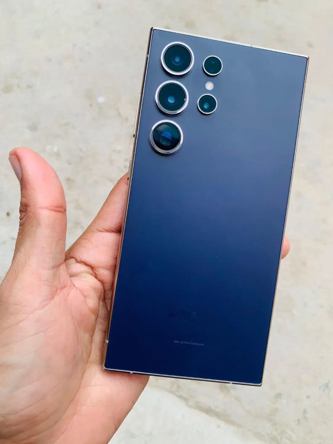 Samsung S24 ultra|موبایل|باهوکلات, |دیوار