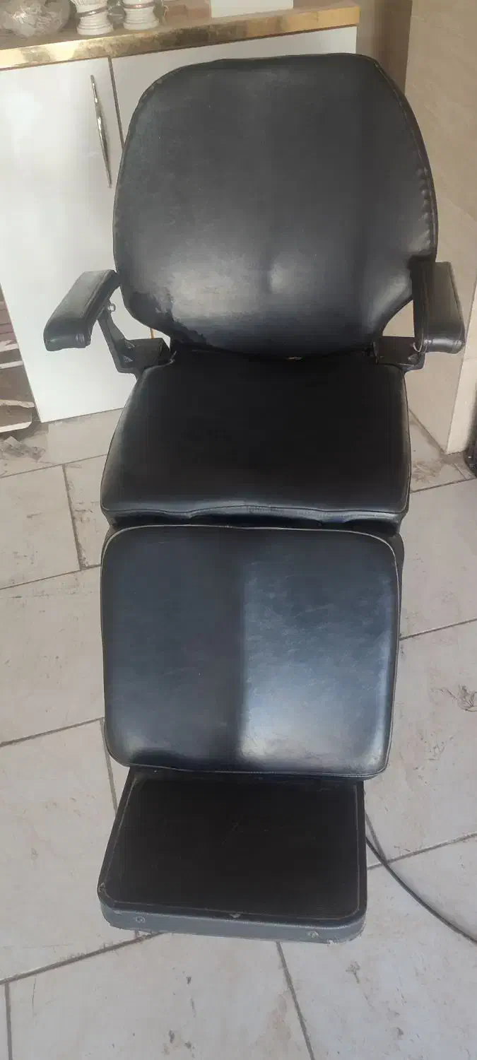 صندلی آرایشگاه برقی|آرایشگاه و سالنهای زیبایی|کاشان, معلم|دیوار