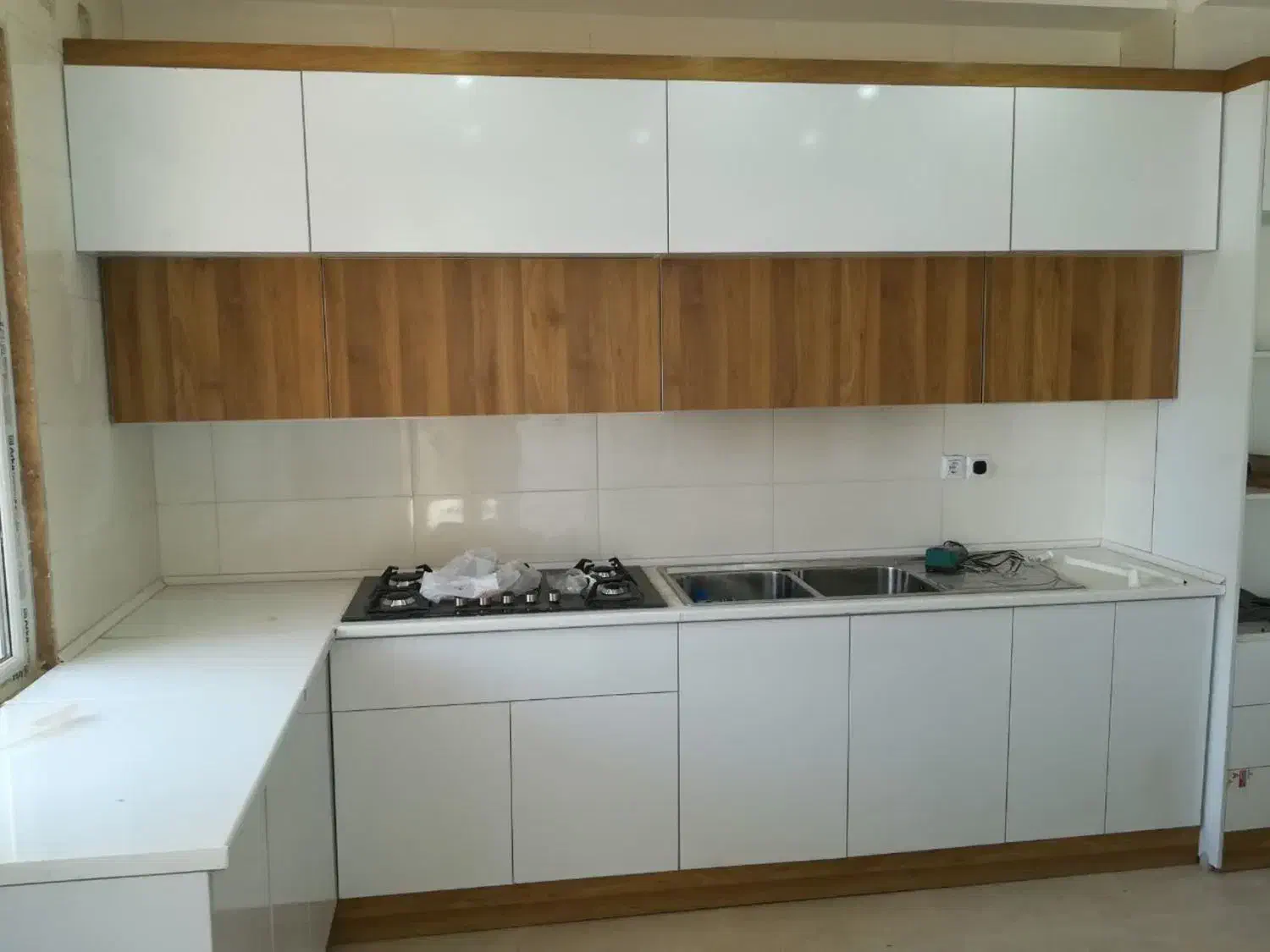 نصب یانصاب کابینت کمددیواری تعمیرات وجابجایی.|خدمات پیشه و مهارت|اندیشه, اندیشه فاز ۱|دیوار