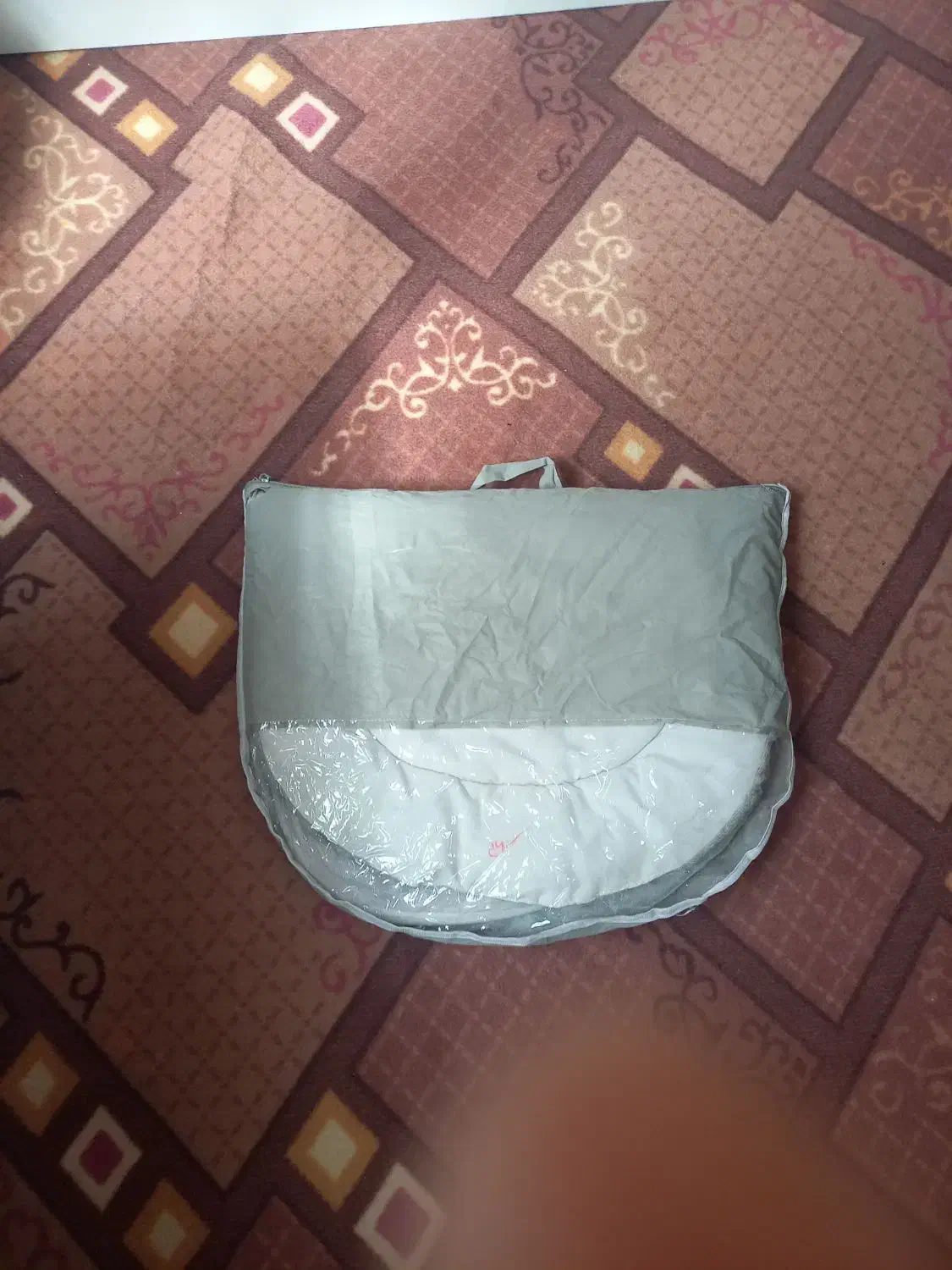 تعدادی لوازم نوزادبه فروش میرسد|اسباب و اثاث بچه|ساوه, |دیوار