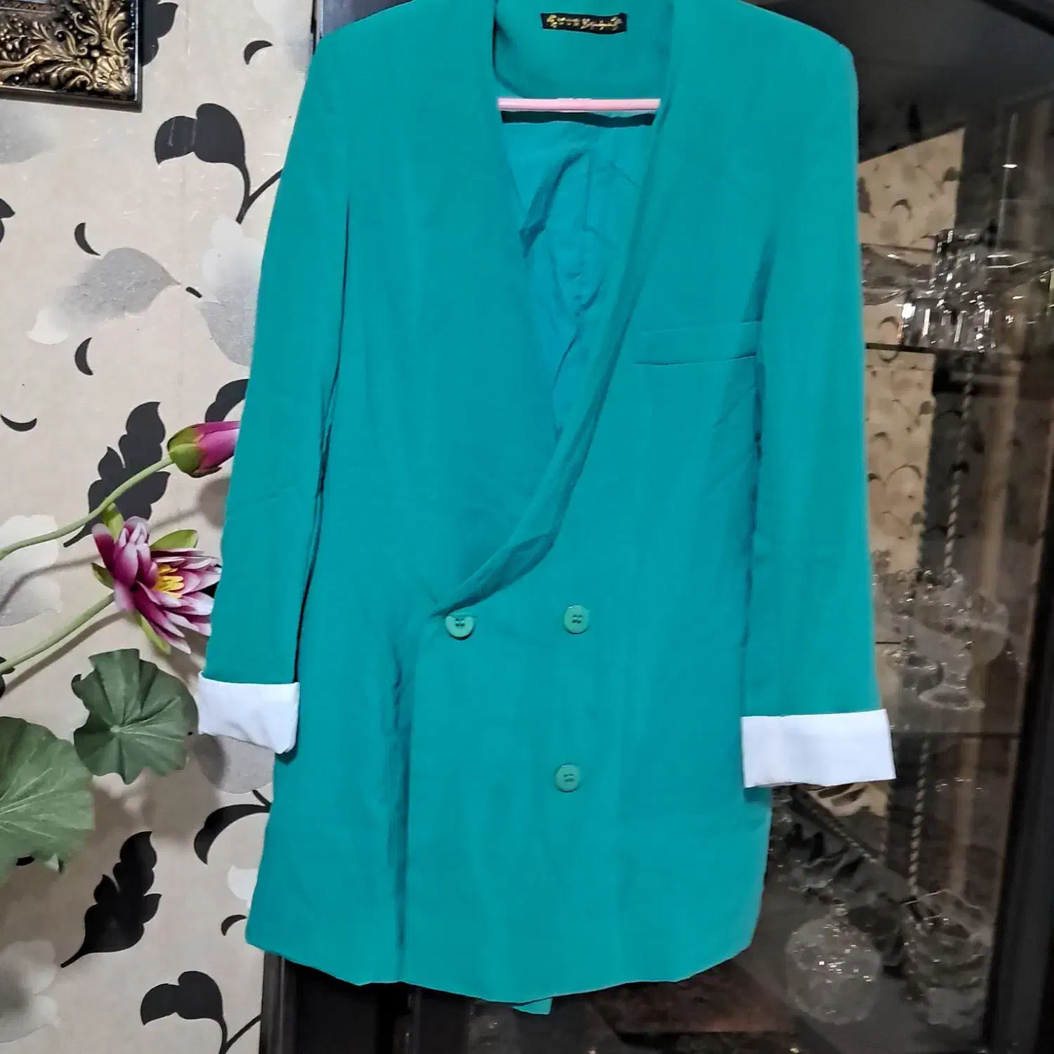 تعدادی لباس زمستانی و کت در حد نو|لباس|هشتگرد, فاز ۲ مهستان|دیوار