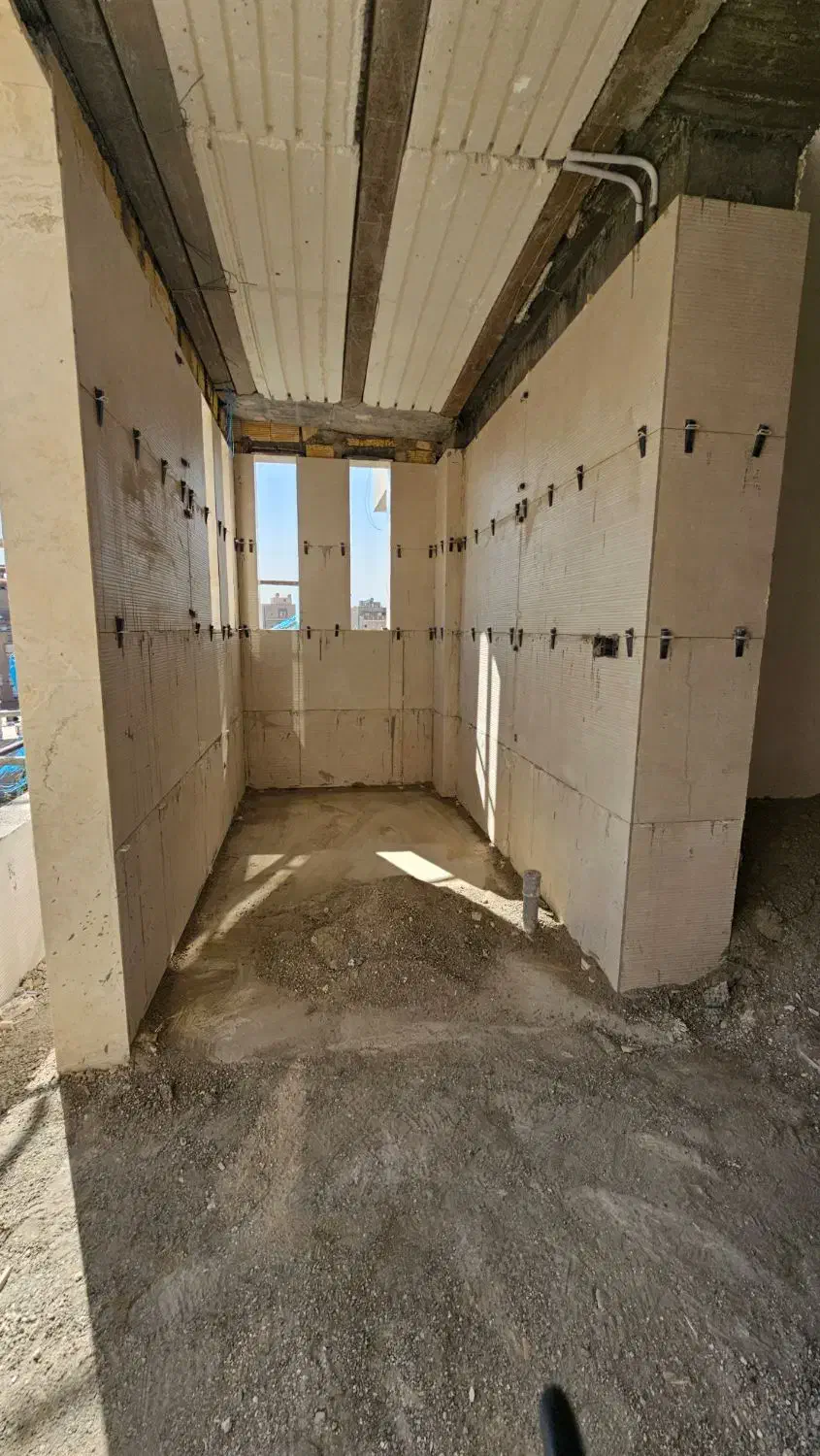 ۱۳۰ متر بر خیابان اصلی|فروش آپارتمان|اصفهان, دستگرده|دیوار