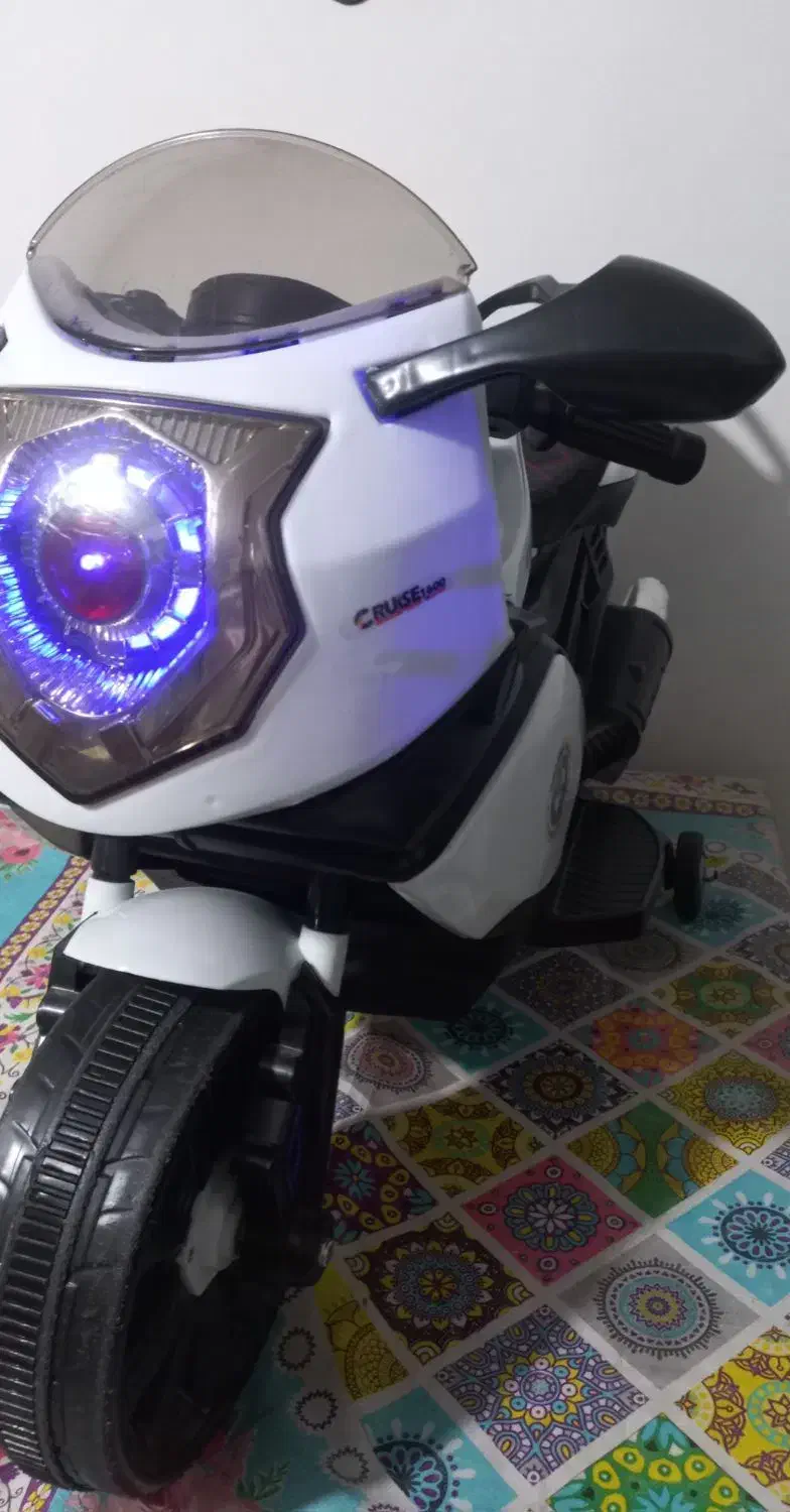 موتور شارژی در حد نو|اسباب‌بازی بچه|بومهن, |دیوار