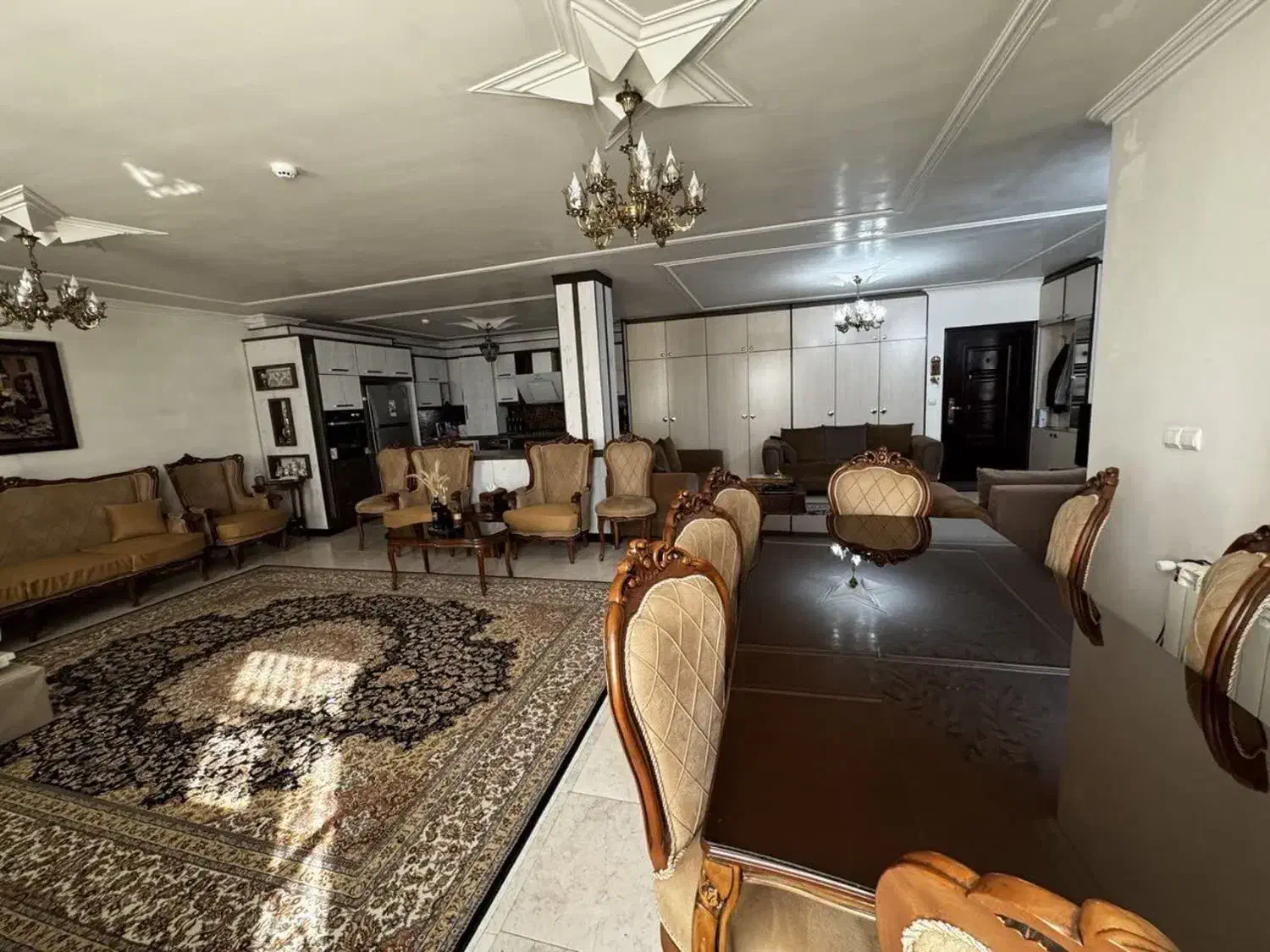 فروش واحد 115 متری تجهیز شده|فروش آپارتمان|بهار, |دیوار