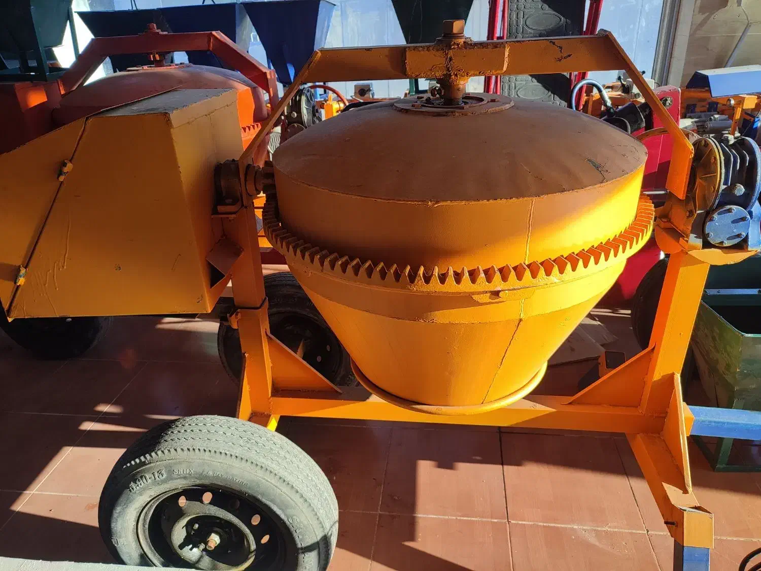 بتونیر میکسر بتونگیر|مصالح و تجهیزات ساختمان|رشت, معلولین|دیوار