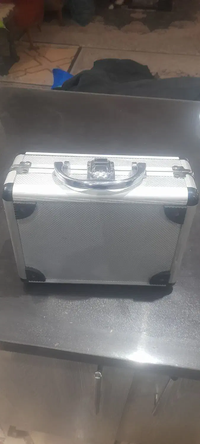 دریل شارژی|سایر لوازم برقی|ری, شهادت|دیوار