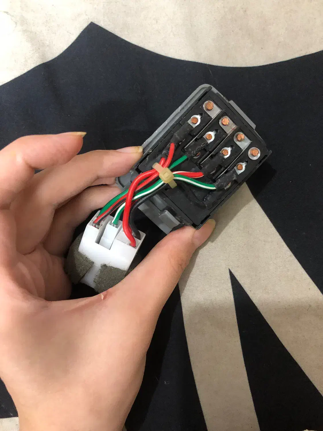 بالابر شیشه پراید صبا|قطعات یدکی و لوازم جانبی|لاهیجان, کوی خزر|دیوار