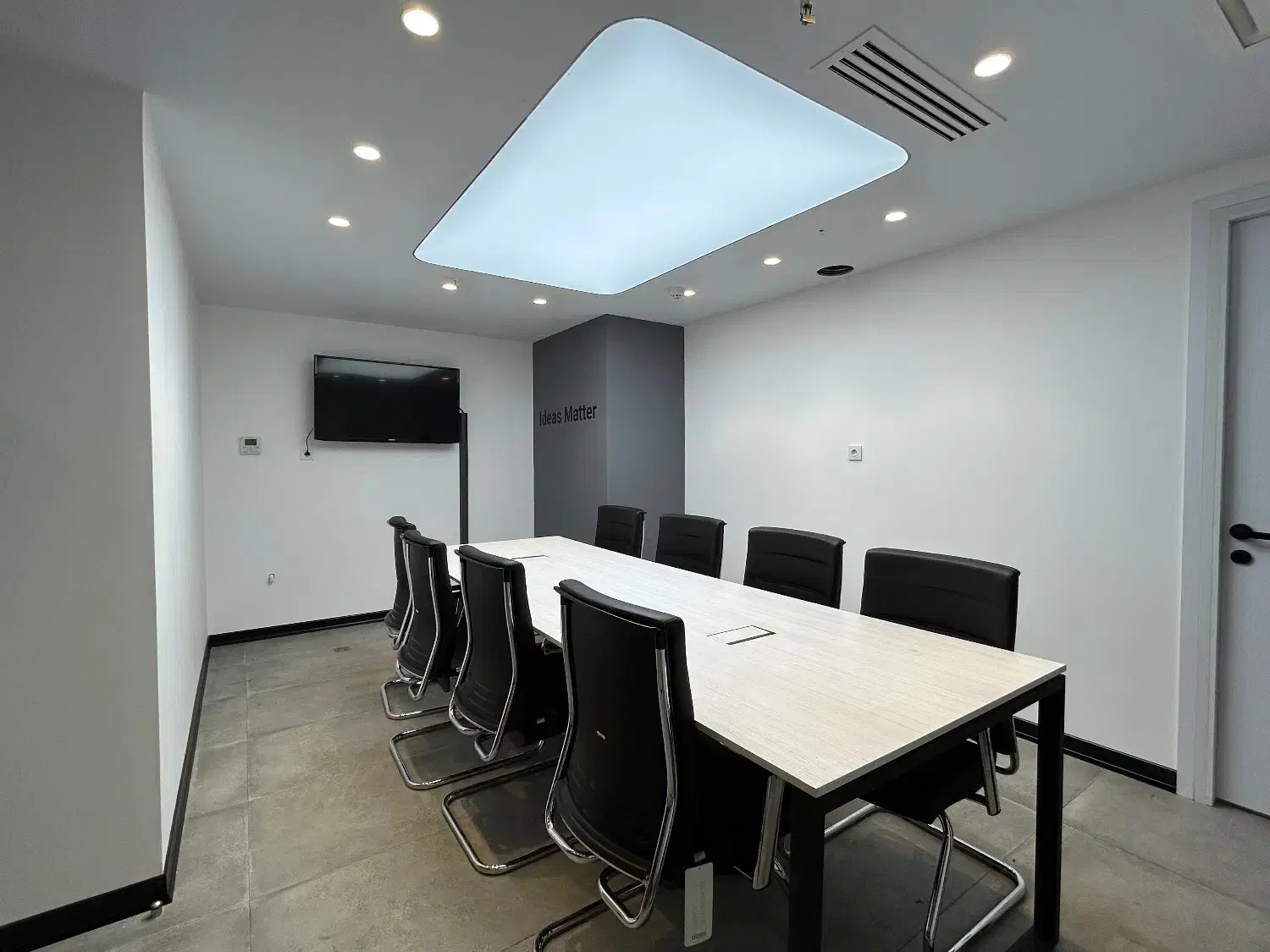 فضای کار اشتراکی تکان - صندلی اشتراکی - اتاق جلسه|اجارهٔ دفتر کار، اتاق اداری، مطب|تهران, دانشگاه شریف|دیوار