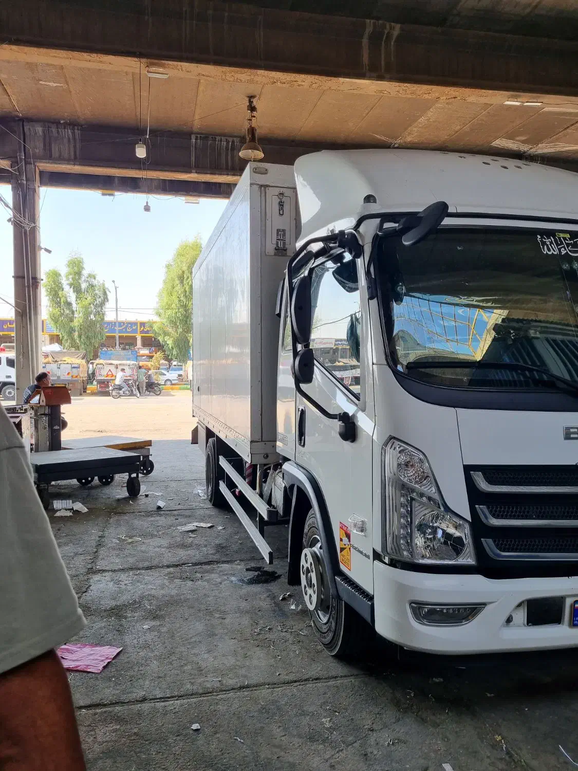 حمل بار یخچالی ایسوزو ،نیسان ، خاور۶تن۳تن۲|خدمات حمل و نقل|شیراز, شهرک پرواز|دیوار