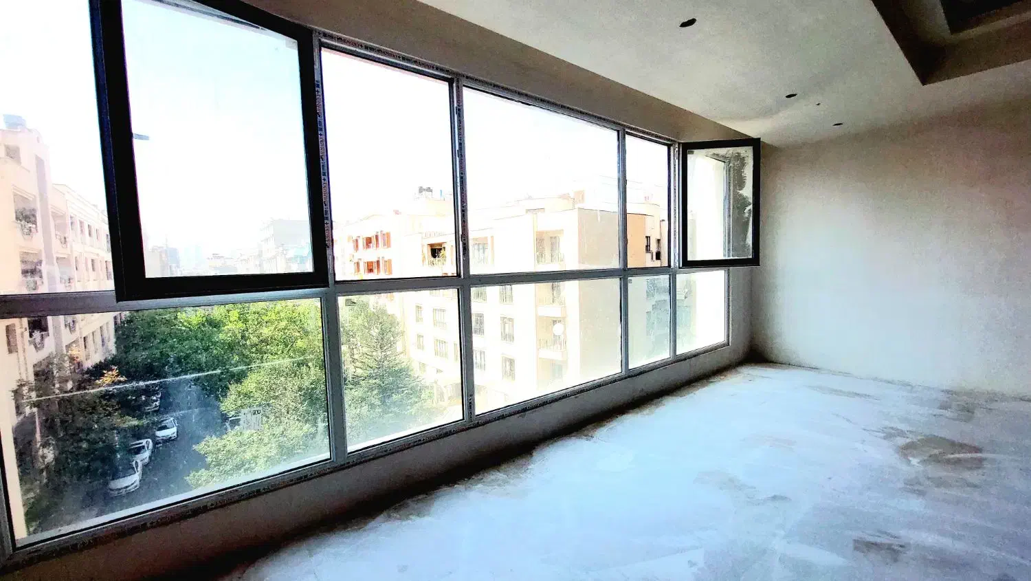 235متر 3 خ   پلن بی نقص   نوساز     ساقدوش