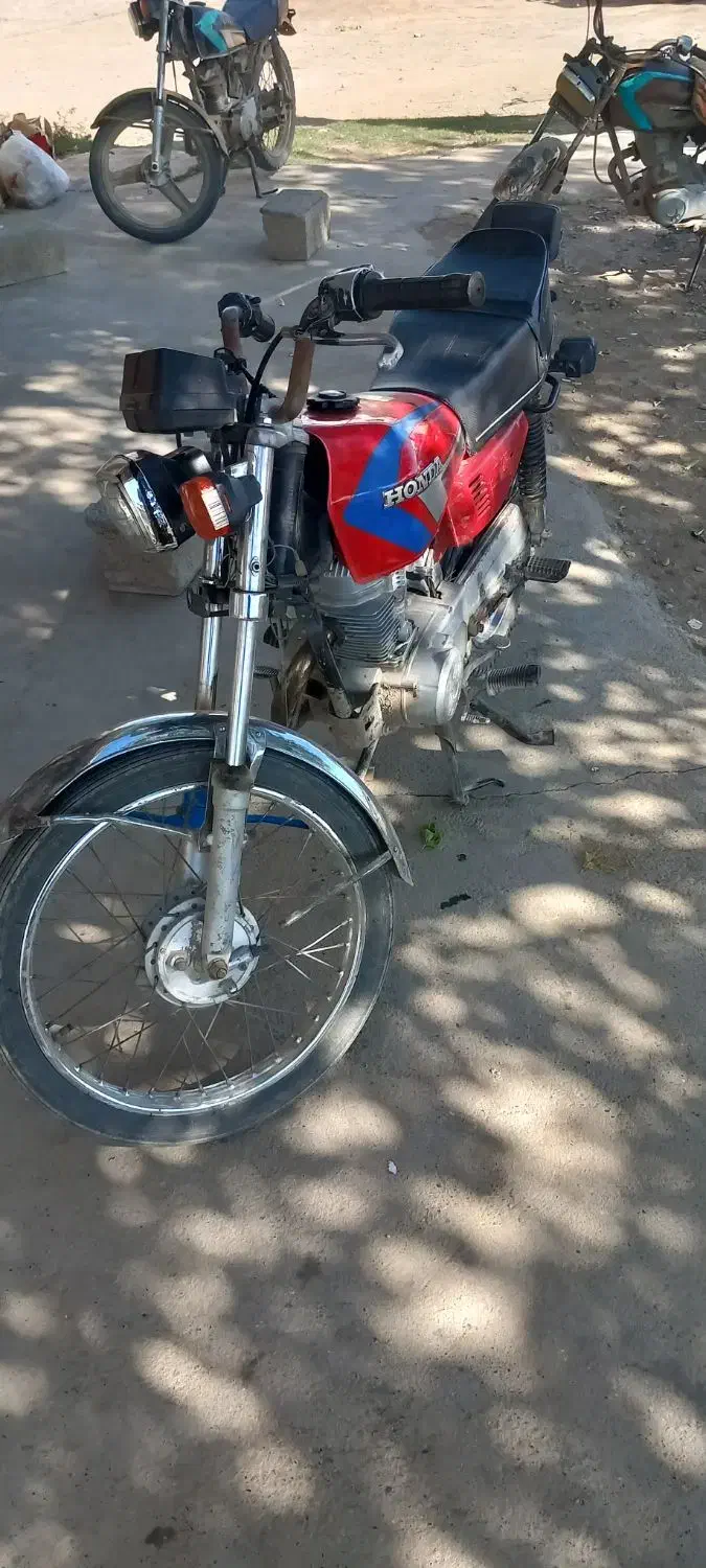 یک دستگاه موتور سیکلت تازه تعمیر|موتورسیکلت|گنبد کاووس, |دیوار