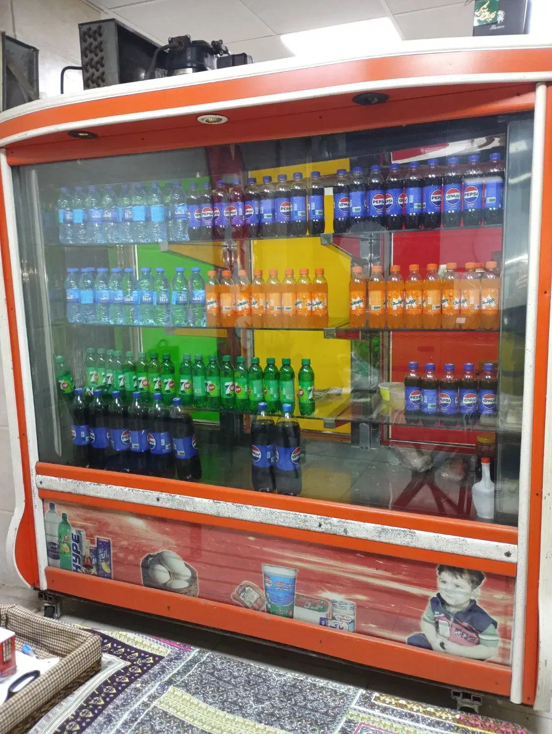 یخچال ویترینی|کافی‌شاپ و رستوران|رشت, رشتیان|دیوار