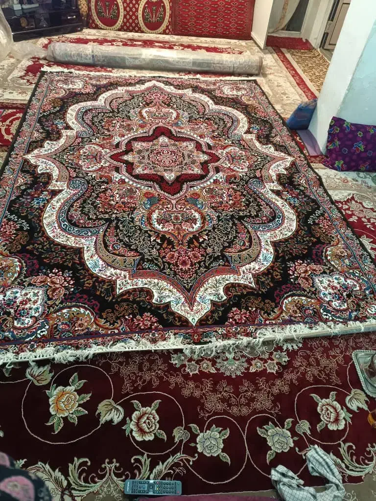 فرش ۹ متری ۳در ۳ نو بیدون استفاده|فرش|صفادشت, |دیوار