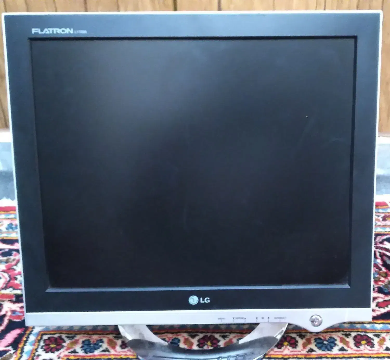 مانیتور ال جی سالم مدل Flatron L1710B|قطعات و لوازم جانبی رایانه|تهران, حر|دیوار