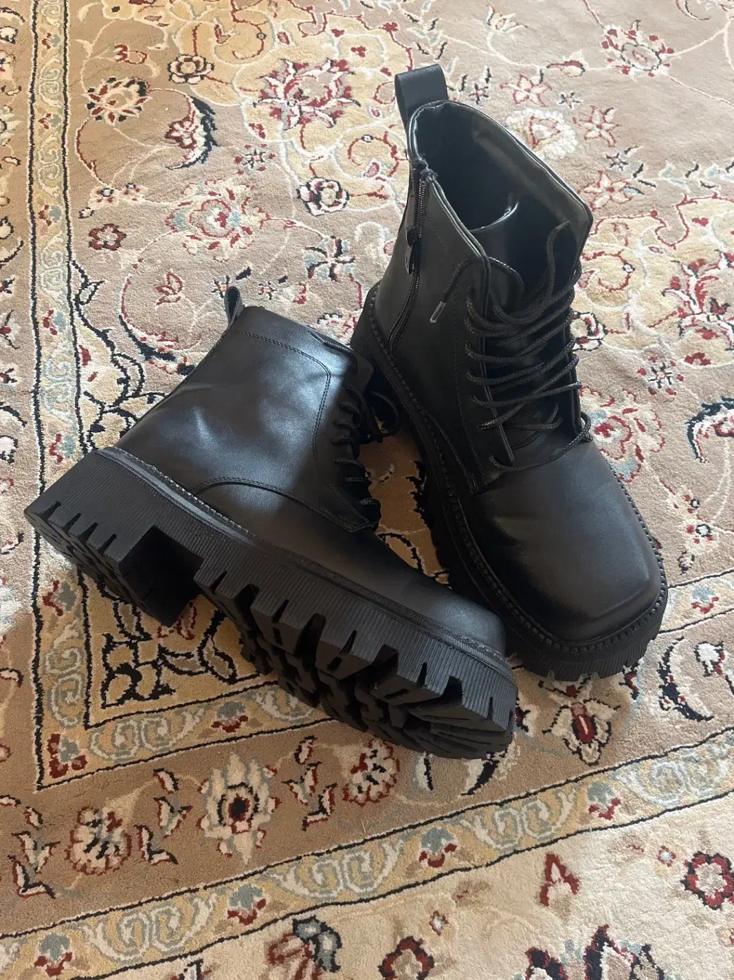 کفش بوت بالنسیاگا|کیف، کفش، کمربند|بندرعباس, |دیوار