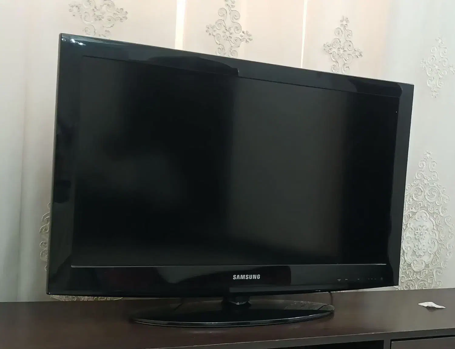 تلویزیون 32سامسونگ|تلویزیون و پروژکتور|آبیک, |دیوار