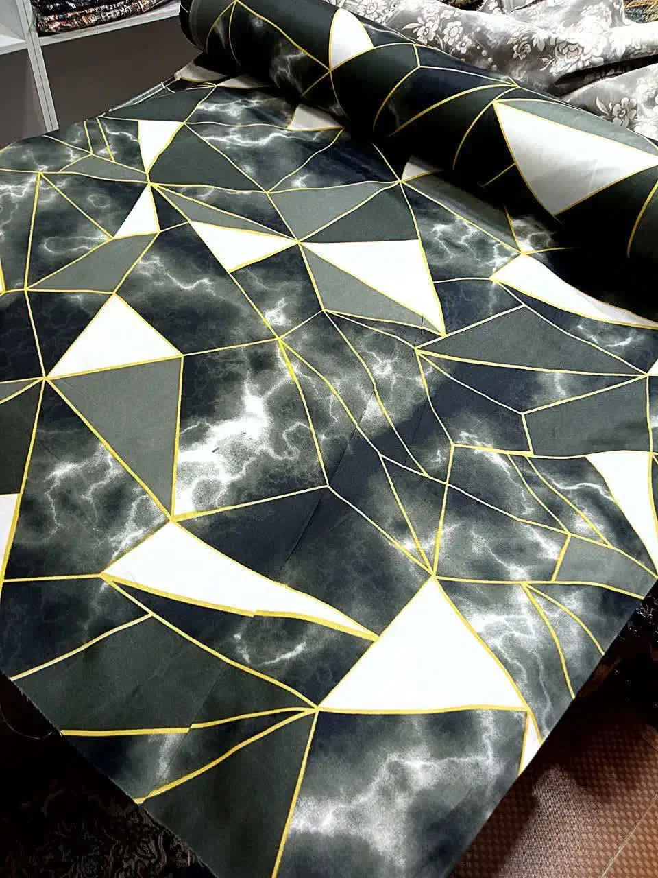 روتختی همه مدل هر رنگی که بخاید هست|سرویس روتختی|زاهدان, |دیوار