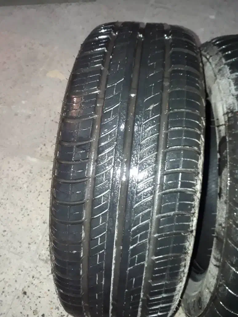 لاستیک ساینا|قطعات یدکی و لوازم جانبی|فولادشهر, B7|دیوار