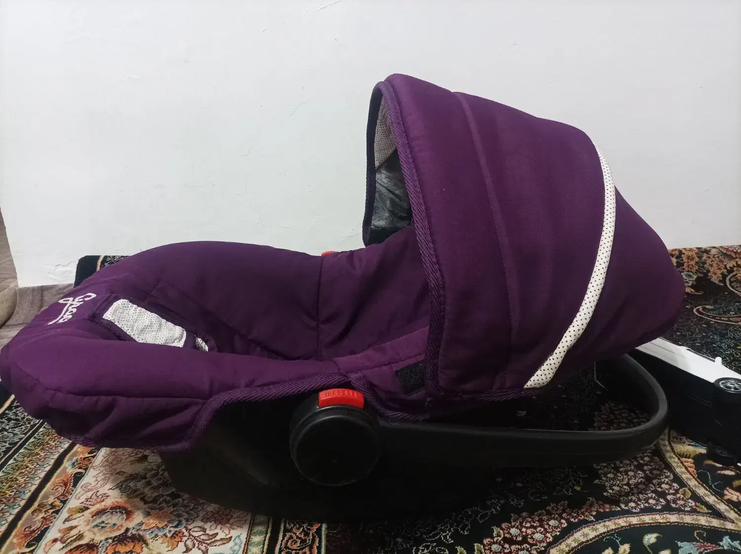 کریر نوزاد|کالسکه و لوازم جانبی|قروه, |دیوار