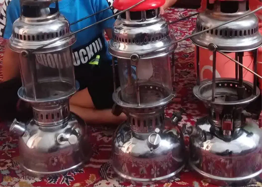 چراغ طوری|کلکسیون اشیاء عتیقه|قشم, |دیوار