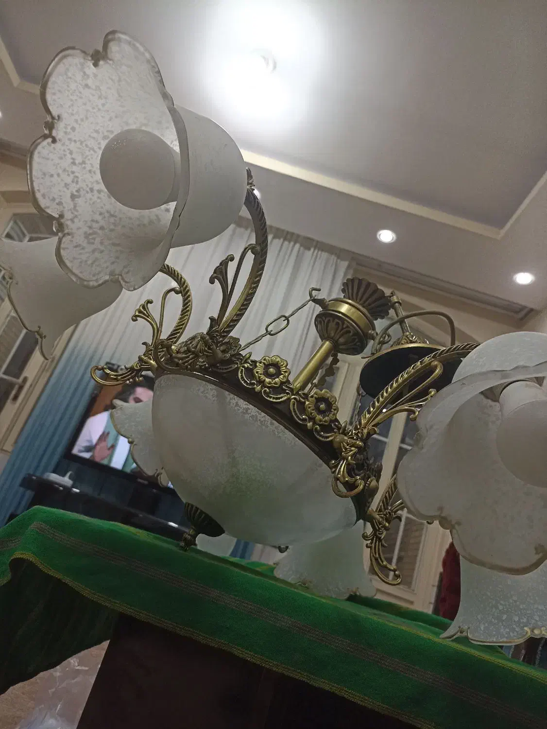 لوستر سقفی|لوستر و چراغ آویز|لنجان, |دیوار