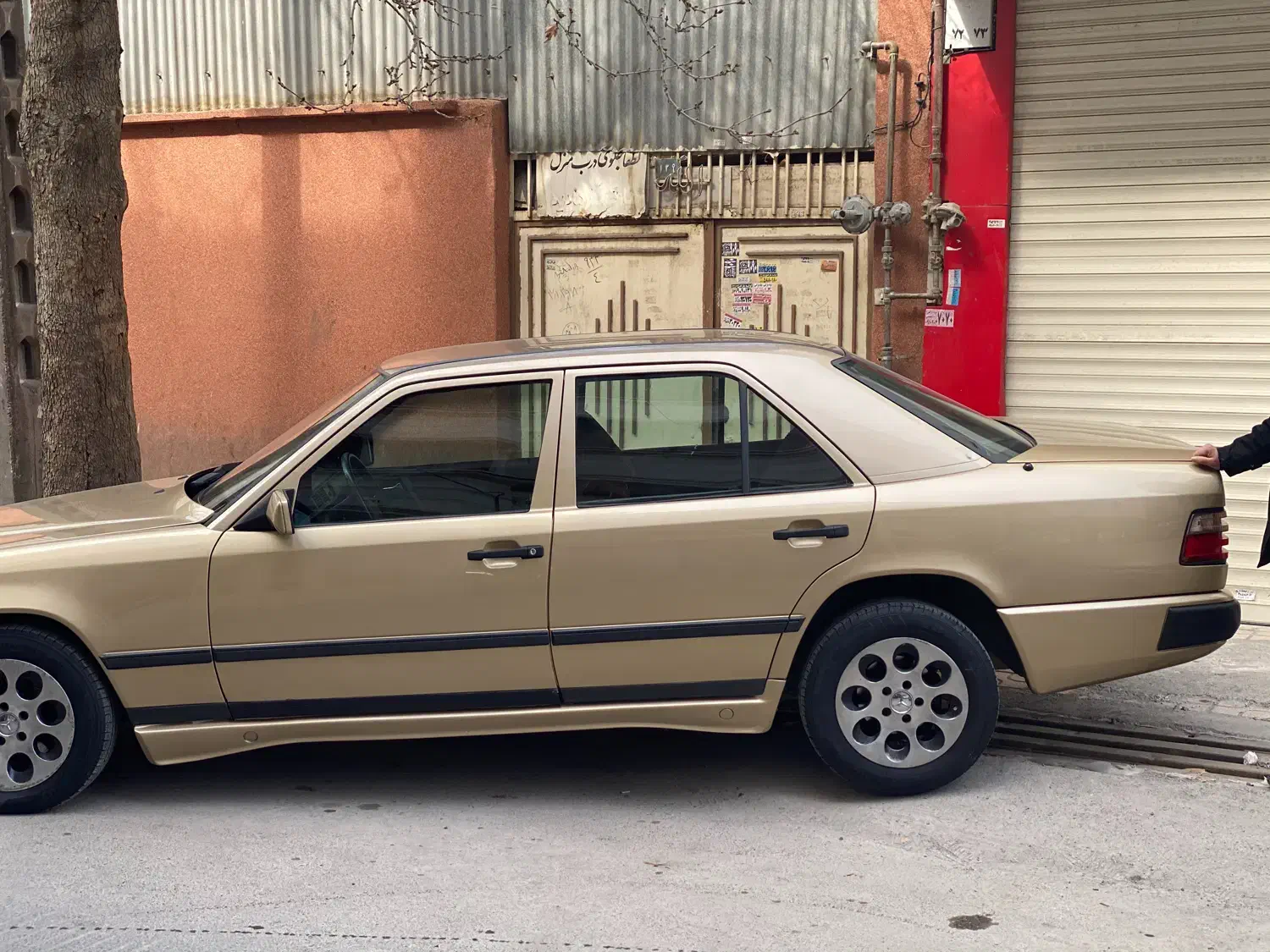 بنز E230 W124 کپل|خودرو کلاسیک|مشهد, امام خمینی|دیوار