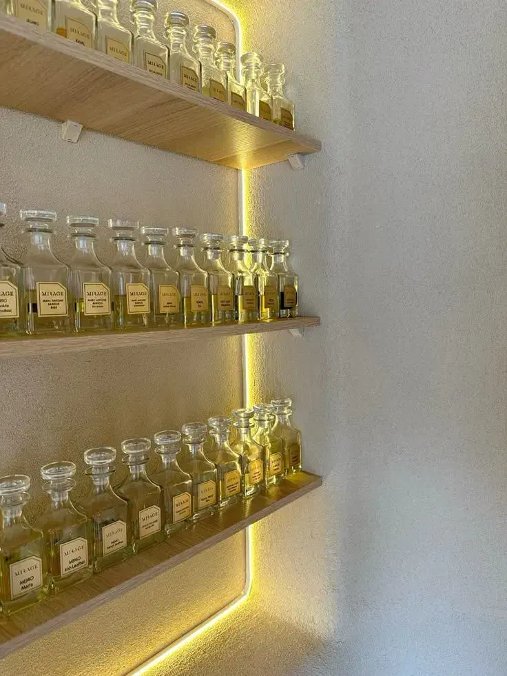 عطر کیلویی6/350گرم فقط 25 میلیون|عمدهفروشی|ساری, |دیوار