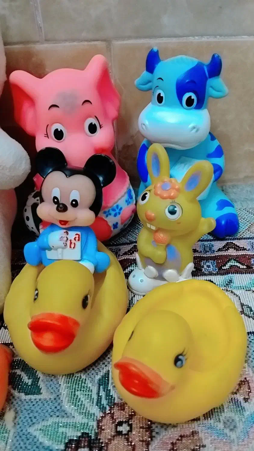 عروسک|اسباببازی بچه|گرگان, |دیوار