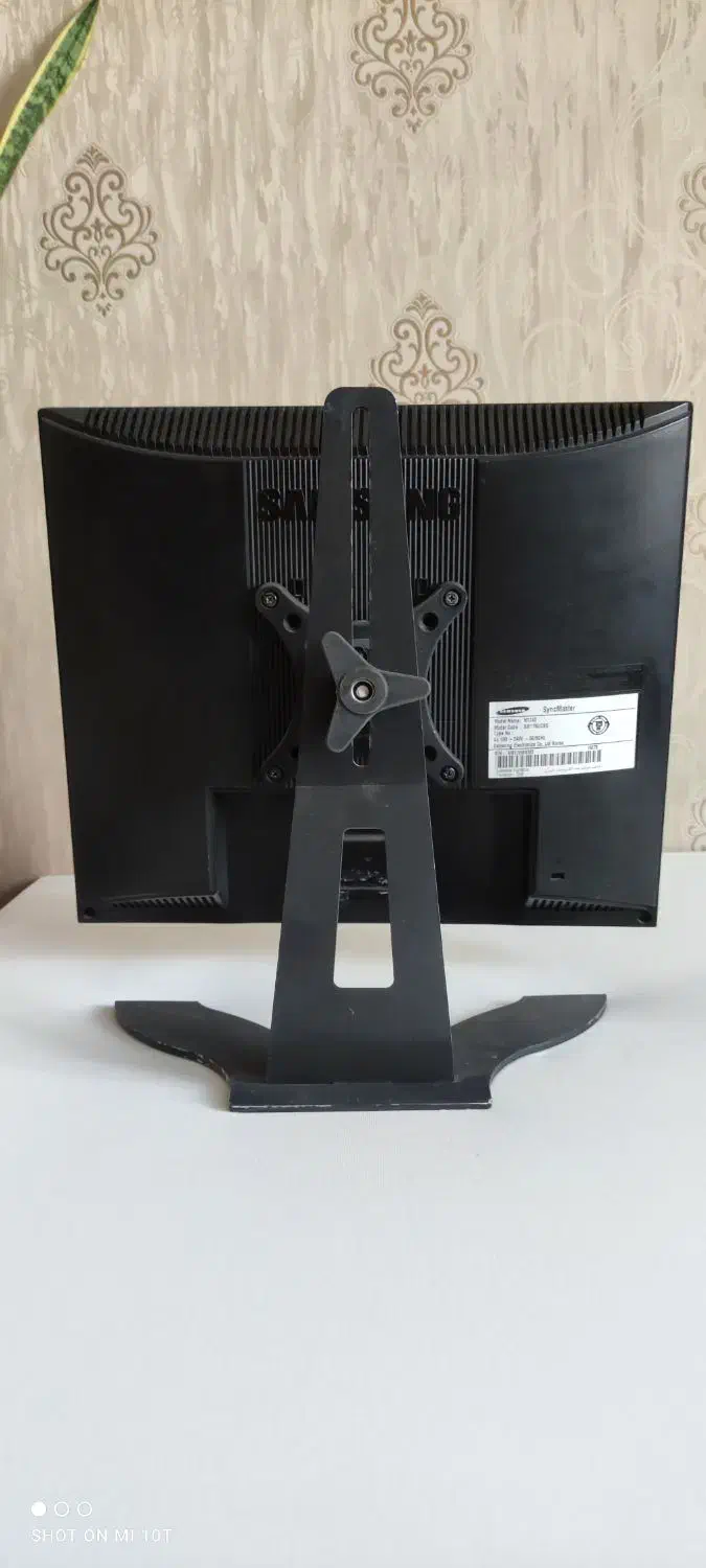 مانیتور ال ای دی سامسونگ (با امکان تخفیف)|قطعات و لوازم جانبی رایانه|فردیس, منظریه|دیوار