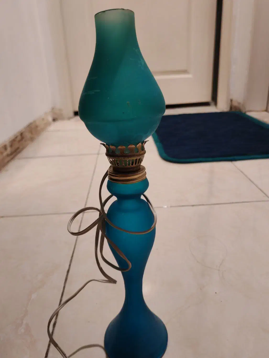 چراغ قدیمی|کلکسیون اشیاء عتیقه|تهران, نظامی گنجوی (توانیر)|دیوار