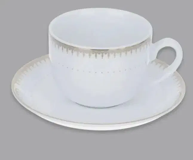 چینی زرین سپید لب طلایی۱۰۲ پارچه|ظروف سرو و پذیرایی|اصفهان, شمس آباد|دیوار