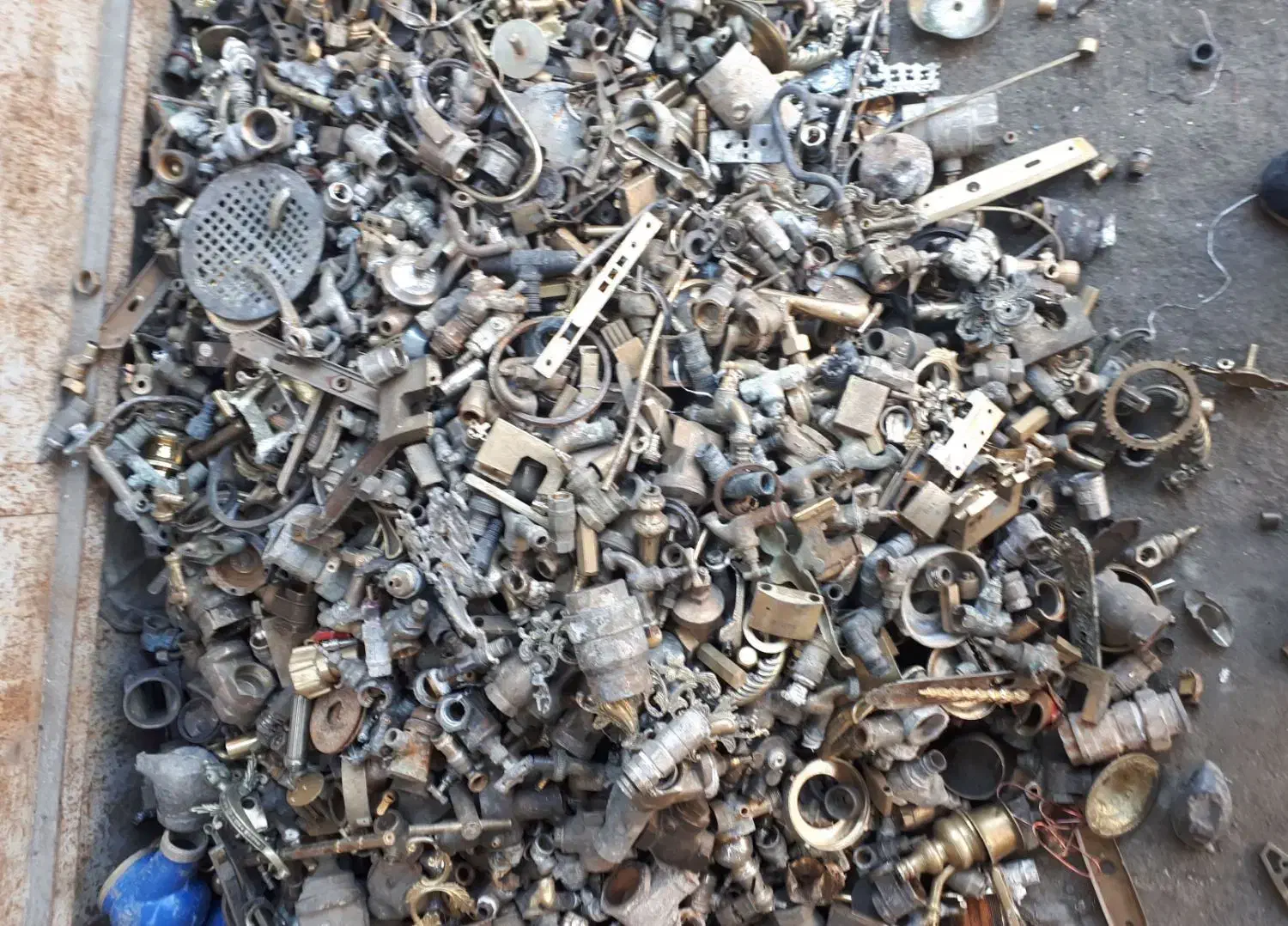 ضایعات برنج مس  آلومینیوم سماور خشکه پیستون|خدمات پیشه و مهارت|ارومیه, |دیوار