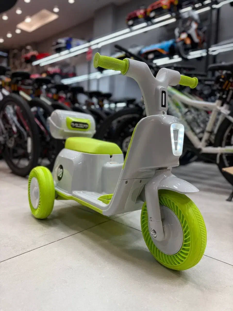 موتور شارژی ۳ چرخ باکس دار کد 3072 آکسون اقساطی|اسباب‌‌بازی|رشت, دیلمان|دیوار