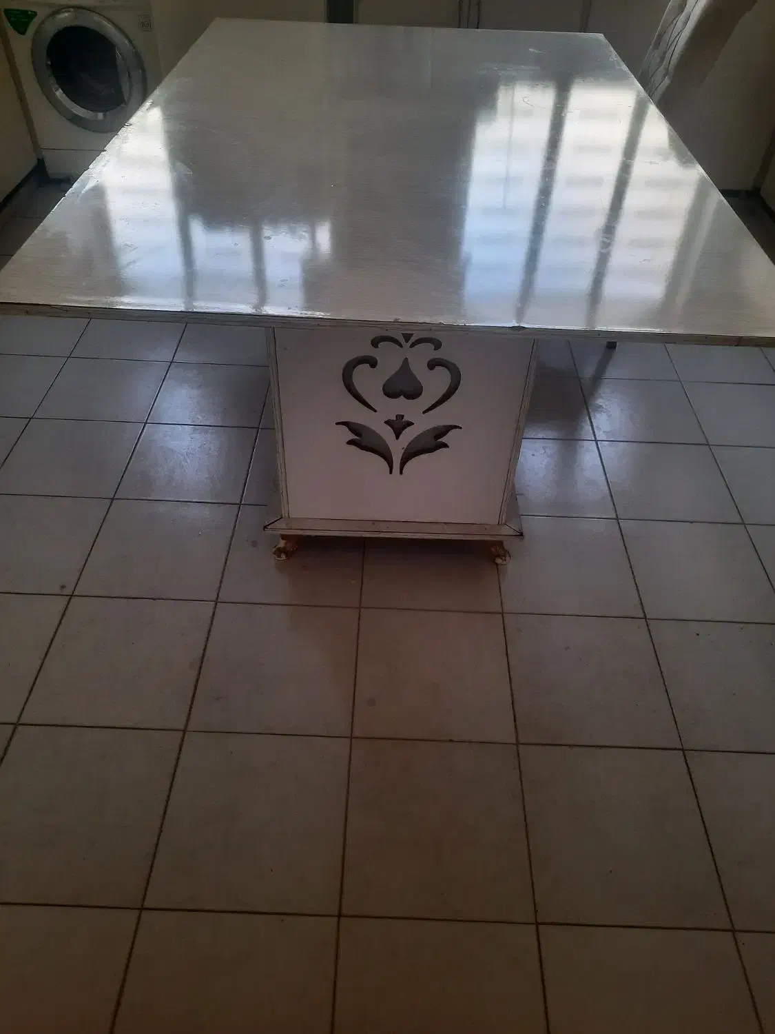 میز بزرگ ناهار خوری|میز و صندلی غذاخوری|شیراز, چوگیاه|دیوار