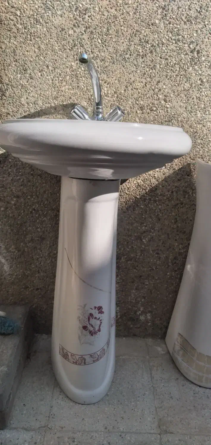 روشویی وپایه|لوازم سرویس بهداشتی|خرمآباد, |دیوار