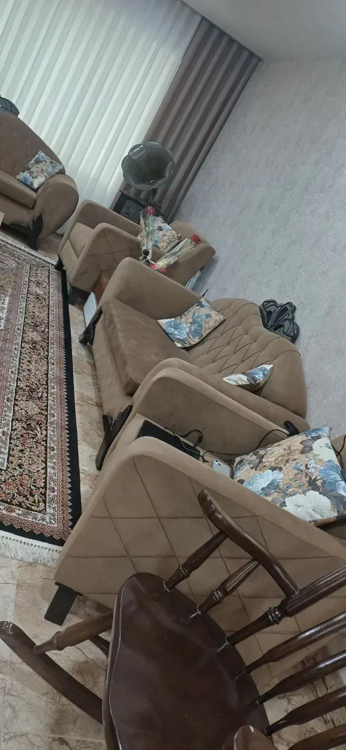 مبل در حد نو|مبلمان خانگی و میز عسلی|ساری, |دیوار