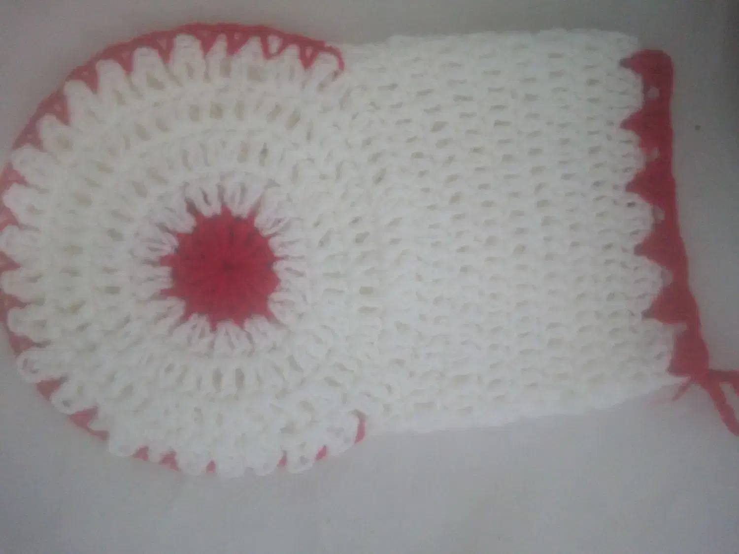 بافت‌لیف‌حمام‌ودستگیره‌‌چرخشی‌وتوت‌فرنگی.‌اسکاج|عمده‌فروشی|ماسال, |دیوار