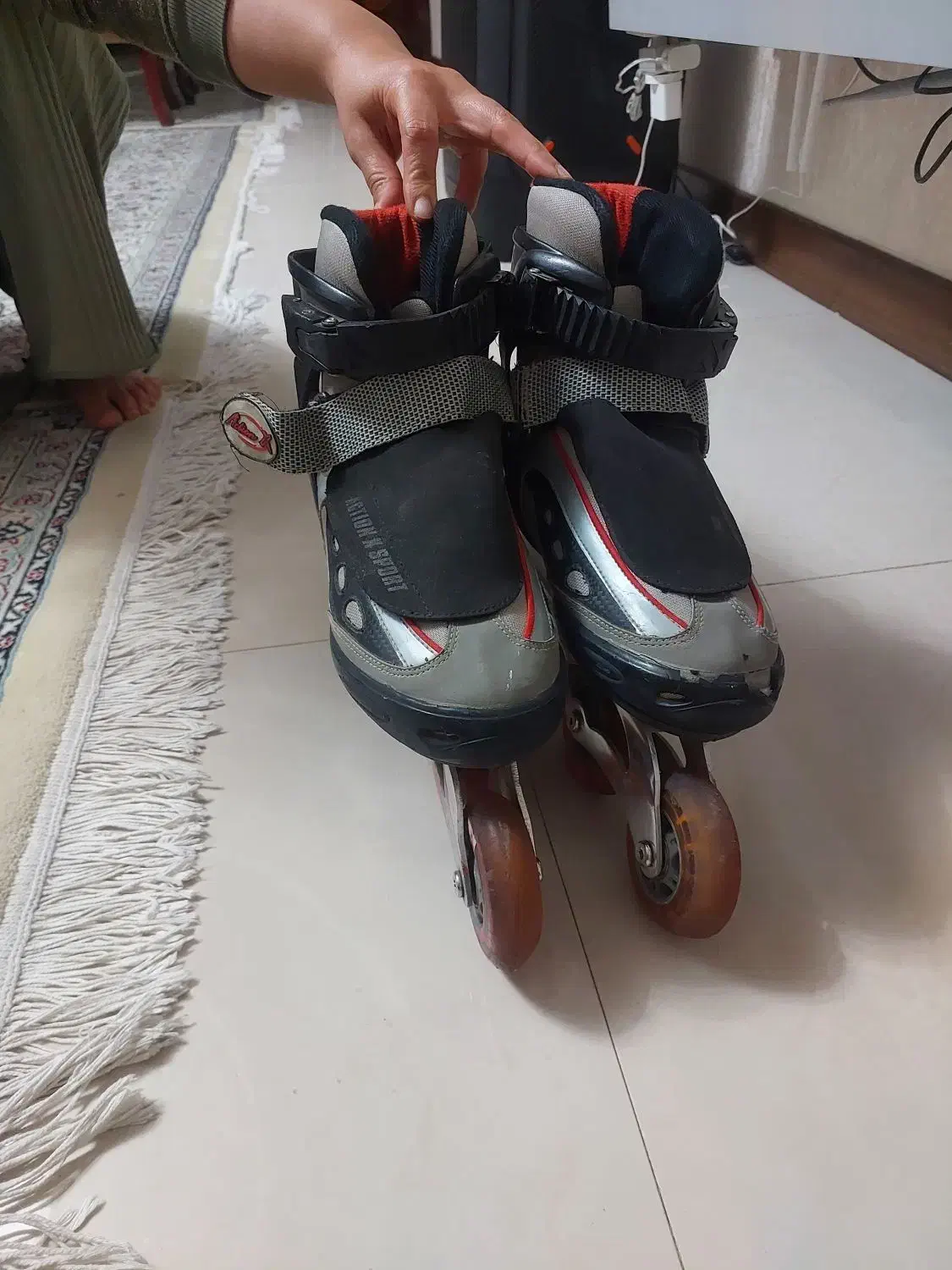 اسکیت|دوچرخه، اسکیت، اسکوتر|اندیشه, اندیشه فاز ۴|دیوار