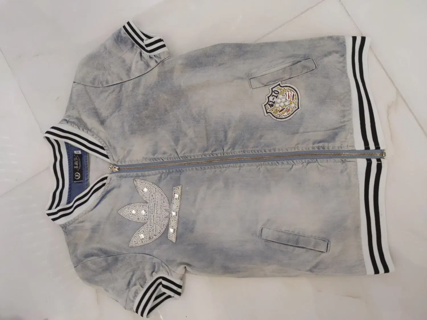 پیراهن لی|لباس|رشت, حمیدیان|دیوار