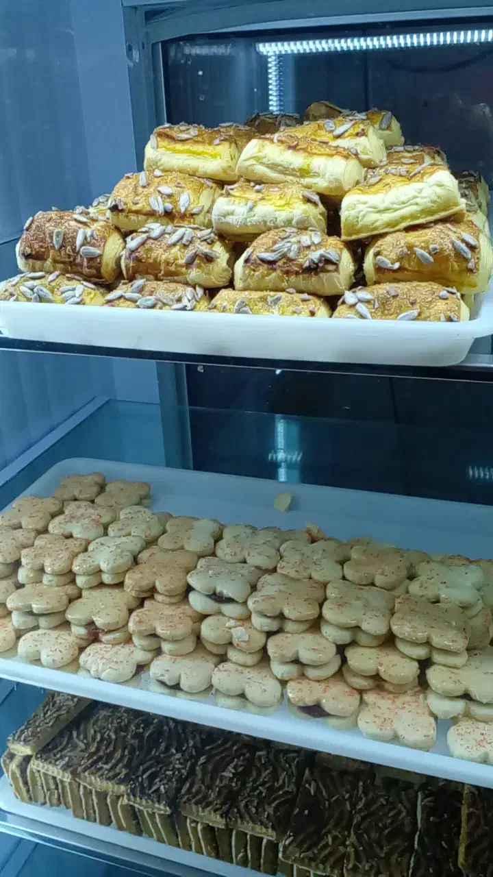 شیرینی فروشی خورده فروشی و عمده|خوردنی و آشامیدنی|برازجان, |دیوار